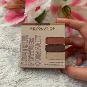 Revolution Contour Powder Compact - Medium Brown and Cream